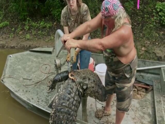 Swamp People S16E05 480p x264 mSD TGx