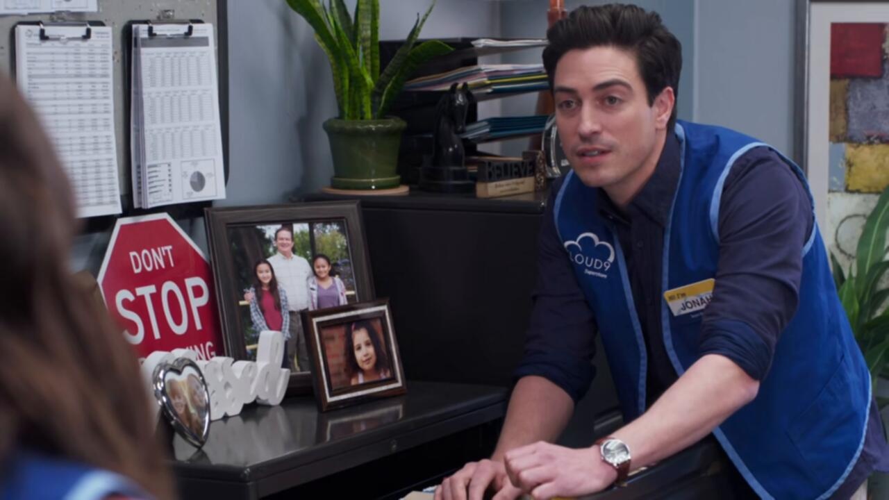 Superstore S03E22 720p WEB x265 MiNX TGx