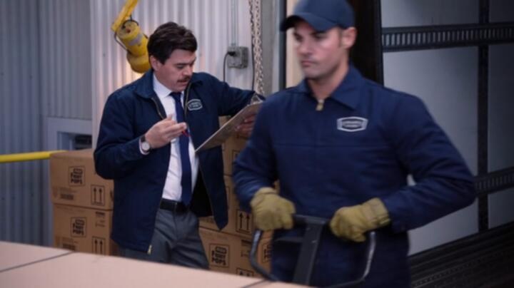 Superstore S04E09 WEB x264 TORRENTGALAXY