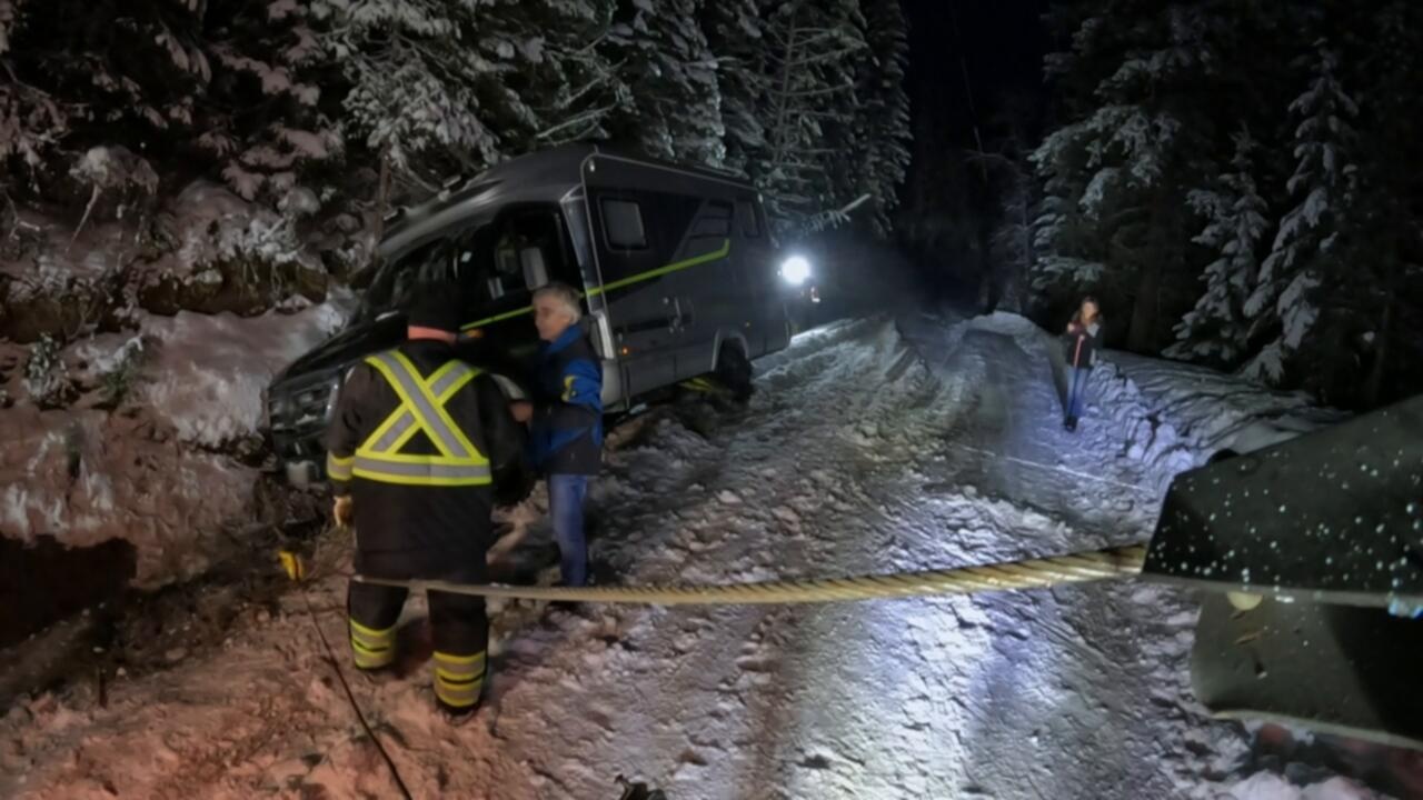 Highway Thru Hell S13E05 A Tow Mans Worst Nightmare 720p AMZN WEB DL DDP5 1 H 264 RAWR TGx