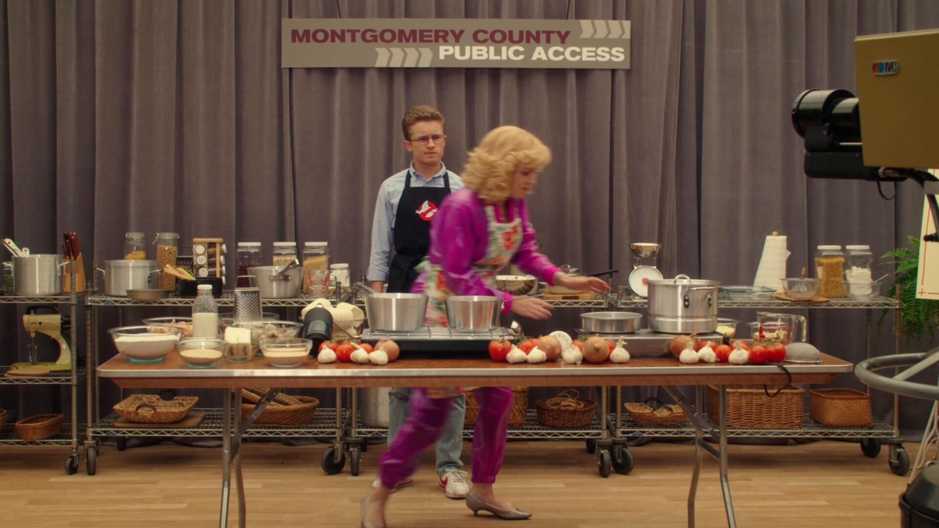 The Goldbergs 2013 S06E18 The Beverly Goldberg Cookbook 1080p AMZN WEB DL DDP5 1 H 264 NTb TGx