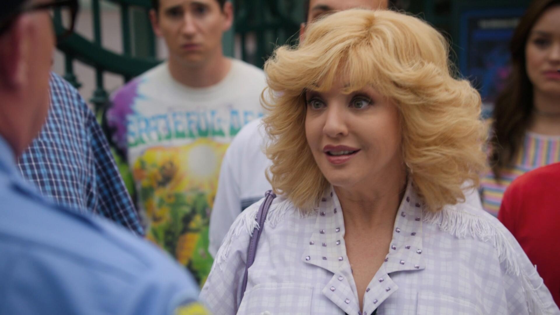 The Goldbergs 2013 S07E01 Vacation 1080p AMZN WEB DL DDP5 1 H 264 NTb TGx