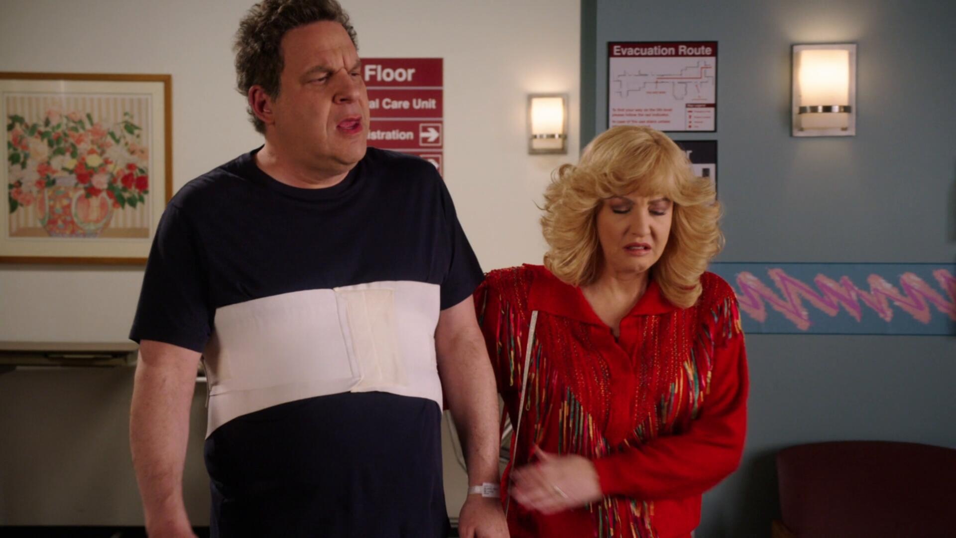 The Goldbergs 2013 S05E19 Flashy Little Flashdancer 1080p AMZN WEB DL DD 5 1 H 264 ViSUM TGx