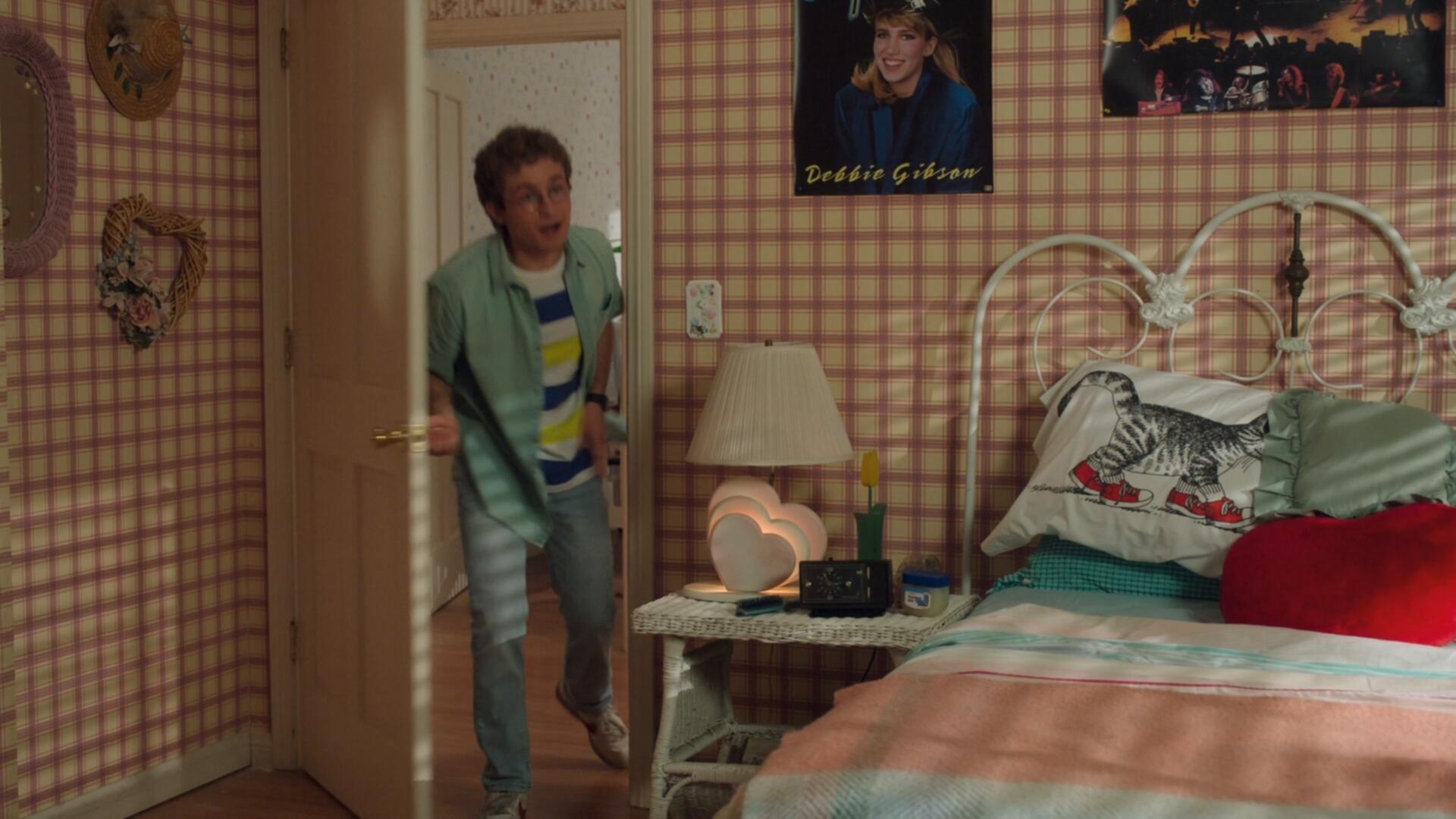 The Goldbergs 2013 S10E08 Another Turkey in the Trot 1080p AMZN WEB DL DDP5 1 H 264 NTb TGx