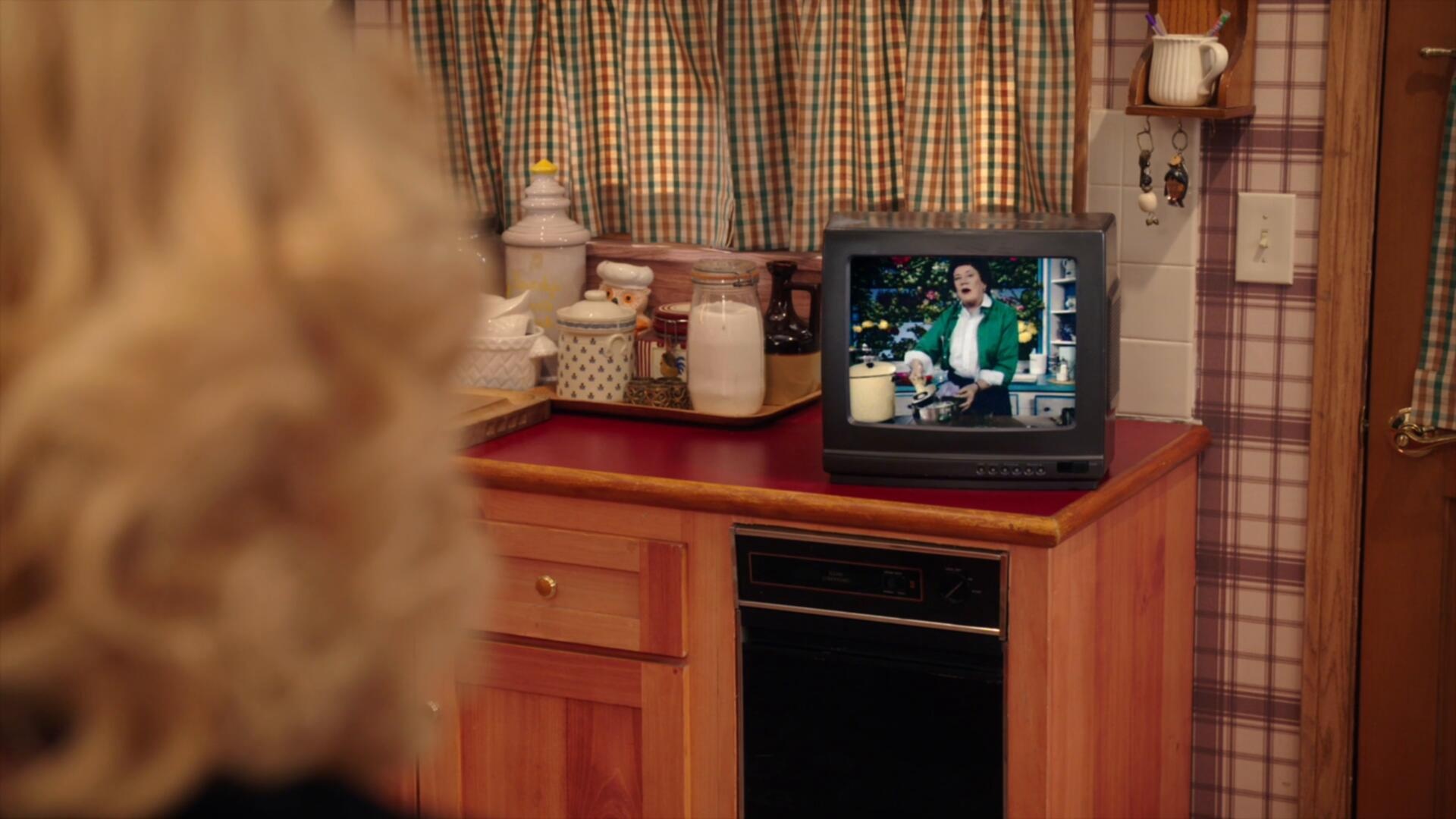 The Goldbergs 2013 S06E18 The Beverly Goldberg Cookbook 1080p AMZN WEB DL DDP5 1 H 264 NTb TGx