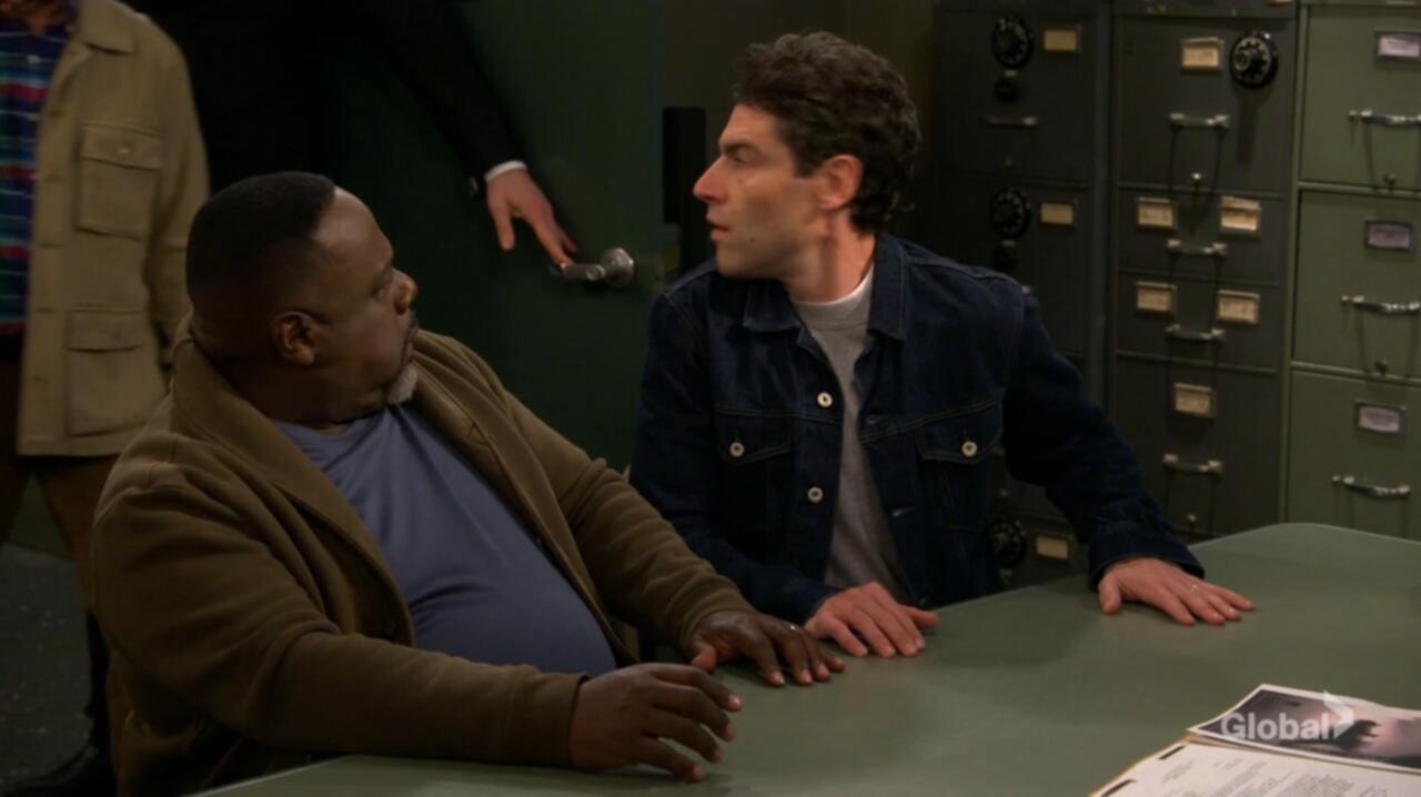 The Neighborhood S07E12 720p HDTV x264 SYNCOPY TGx